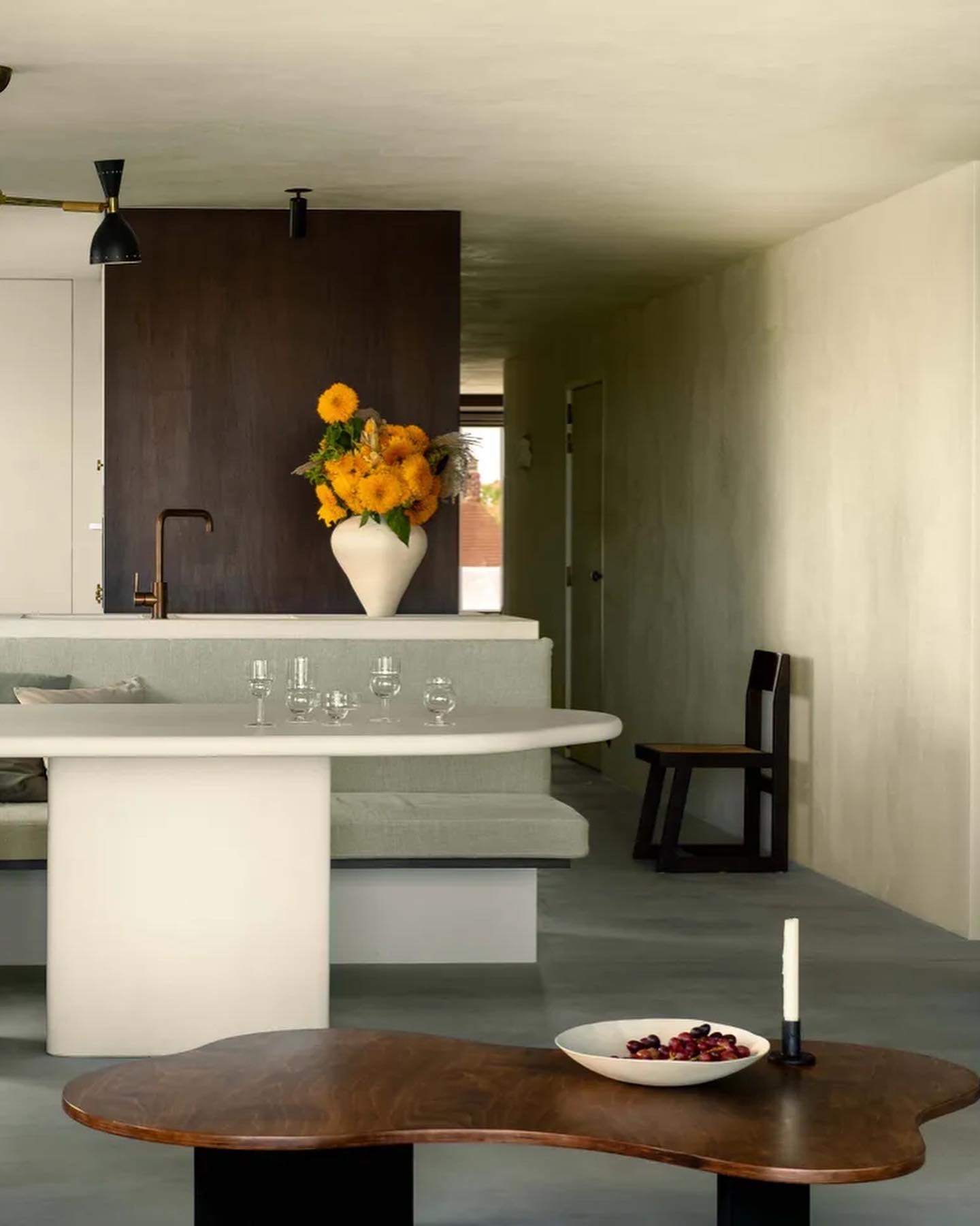 Spill Table, Private Residence, Rue du Bouloi, Paris &middot; Studio Goons
