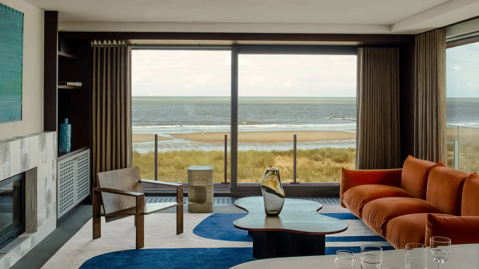 AD France, a seafront apartment drawn from Carlo Scarpa