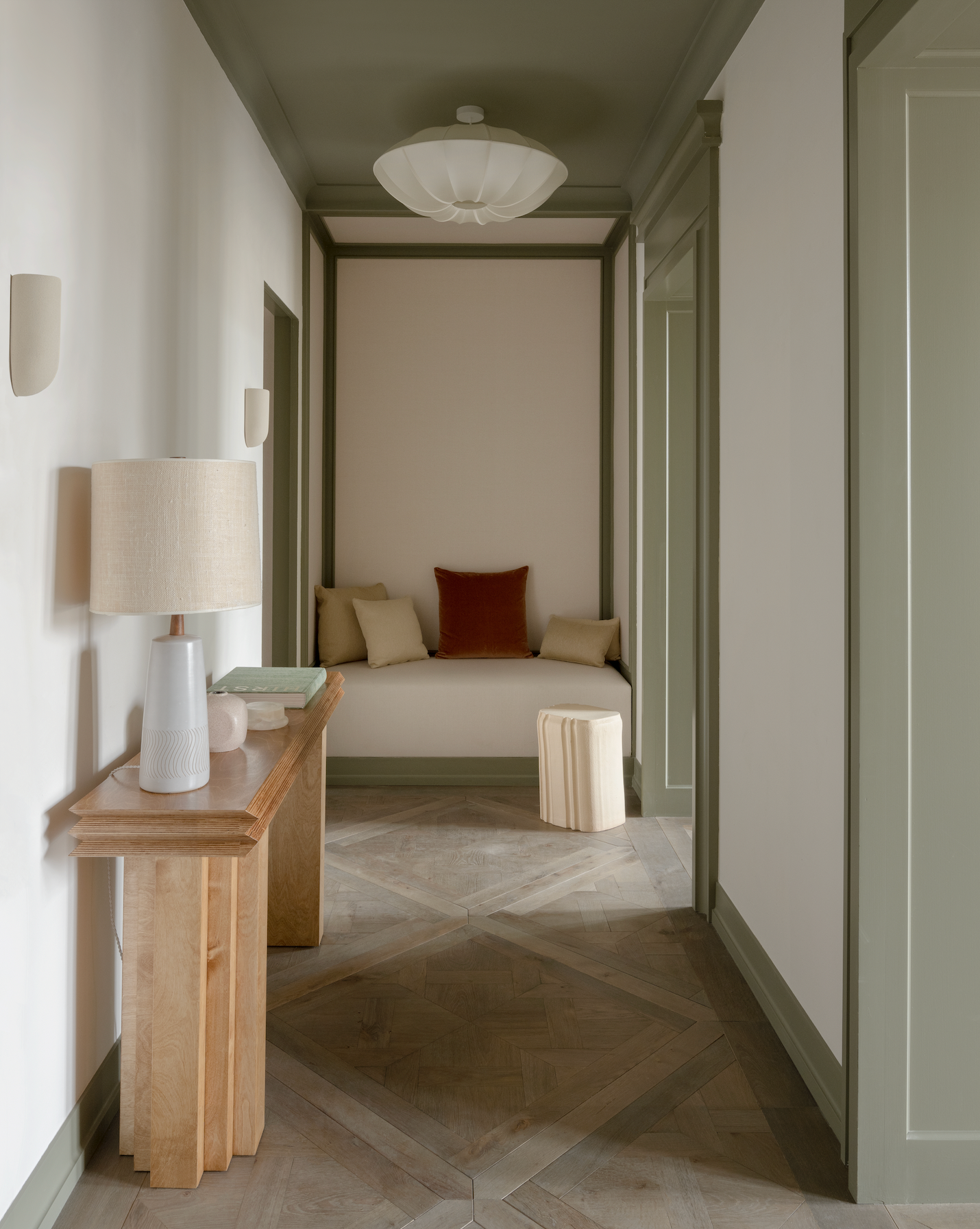 AD Middle East, the M Console on Place Dauphine