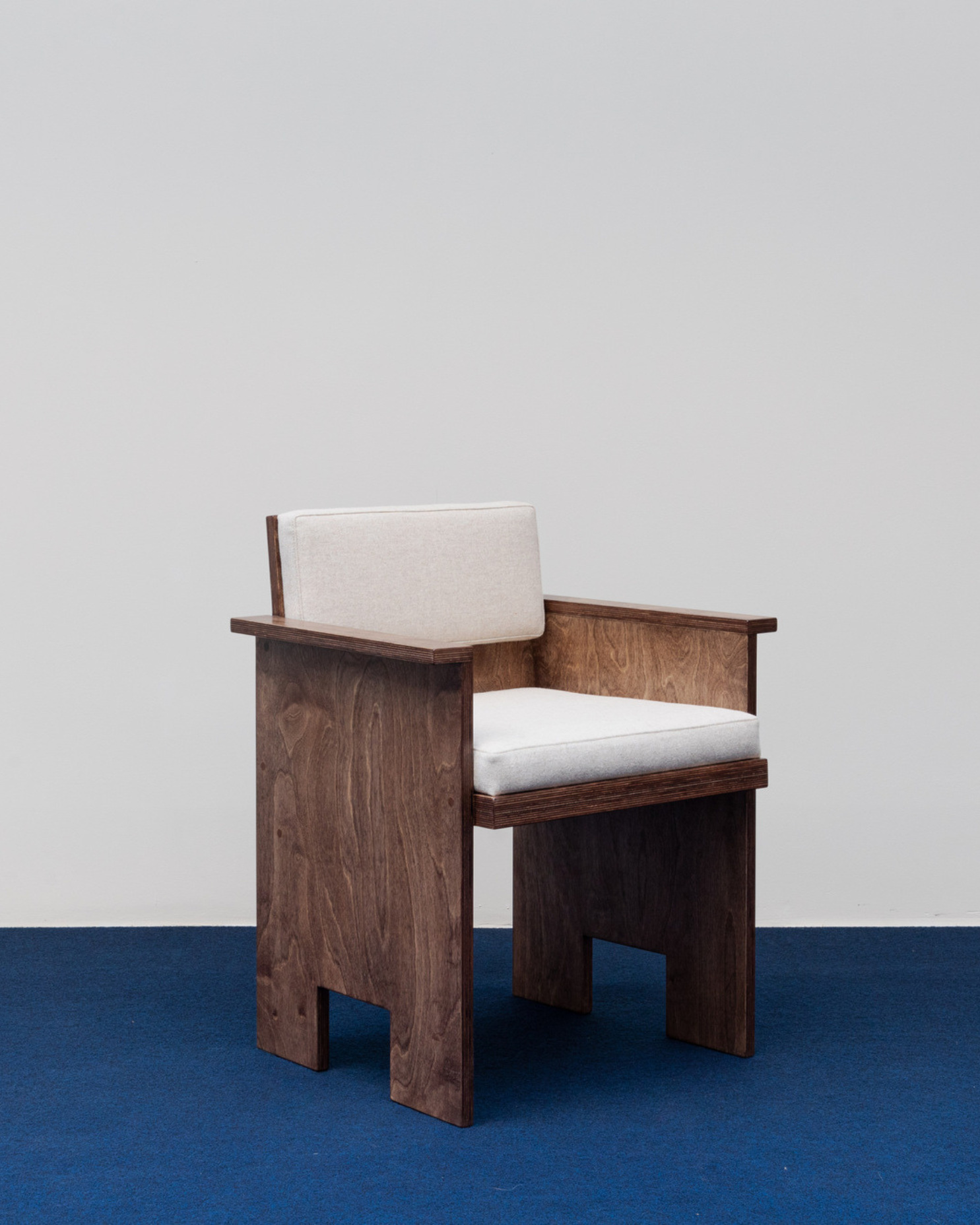 Brace Chair AC, additional view