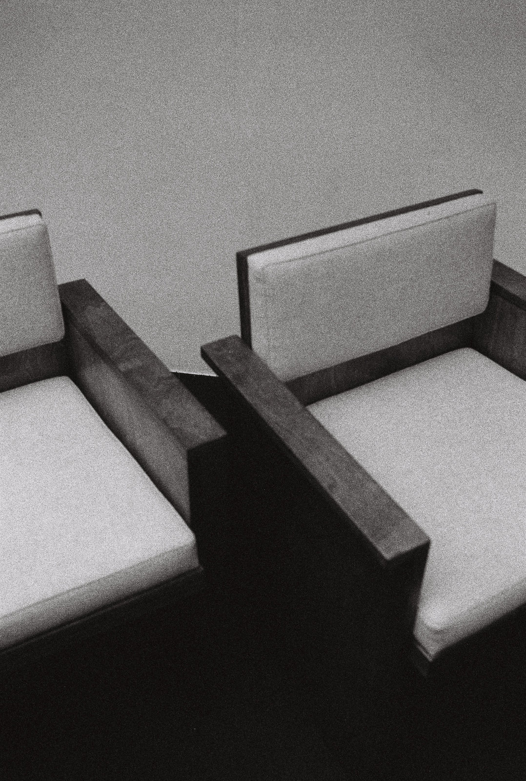 Brace Chair AC, additional view