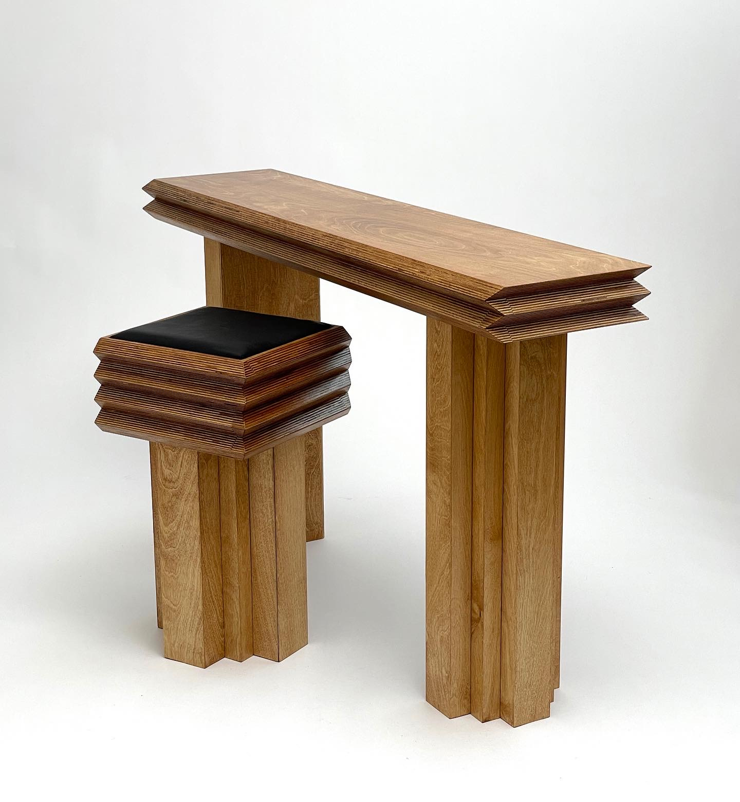 MM Stool with custom leather cushion, M Console